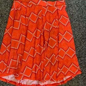 LulaRoe coral Maddison skirt with pockets/ Medium